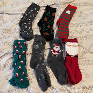 7 pair -  Holiday Crew Socks - Santa & Festive Prints (Red, Green, Gray, Black)